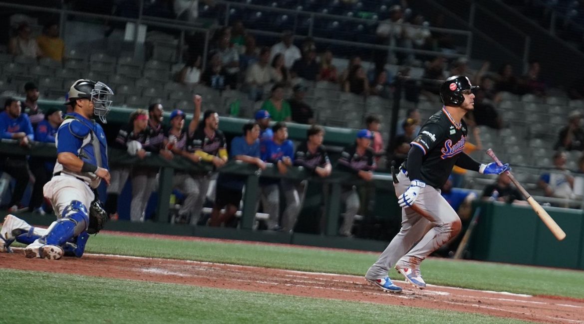 Yariel Gonzalez pega cuadrangular